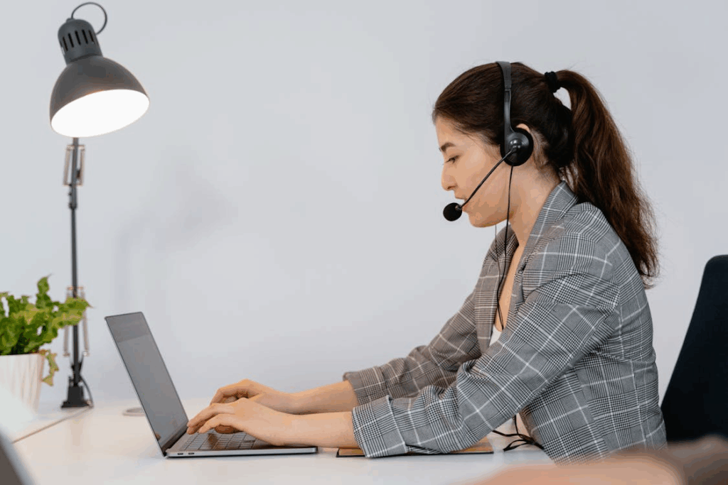 Flexible staffing concept with virtual assistant services improving business productivity
