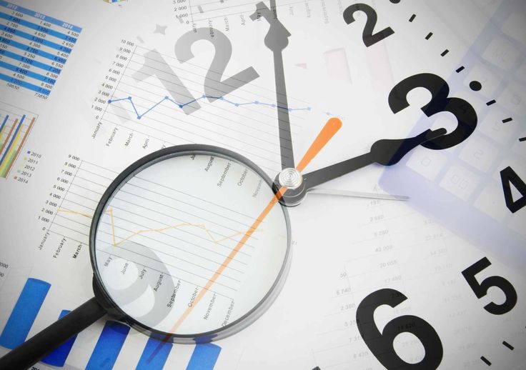 Business team in Australia collaborating online with colleagues in the Philippines across time zones.